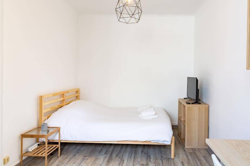 Studio Neuf Et Tranquille En Plein Coeur De Ville/Siam/Proche Tramway Zola Brest Ngoại thất bức ảnh